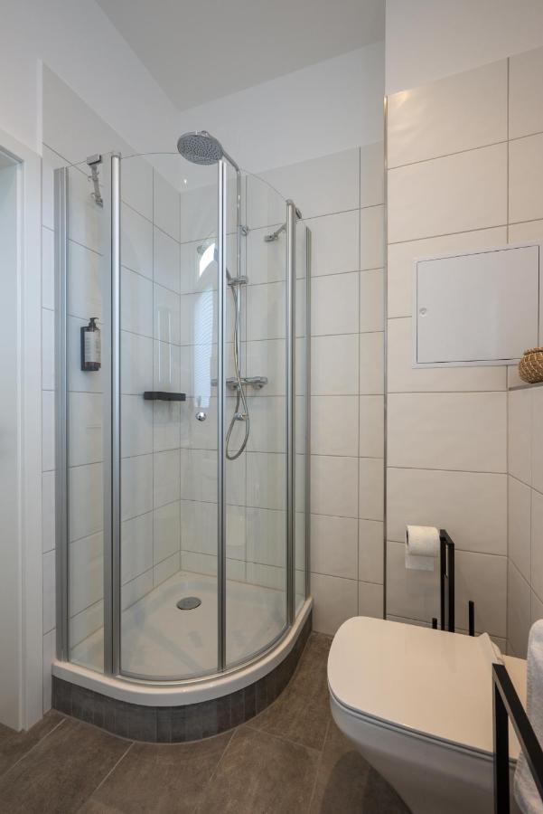 Maremar - Design Apartment - Luxus Boxspringbett - Zentral - Kueche - Arbeitsplatz - Highspeed Wlan Gera Esterno foto