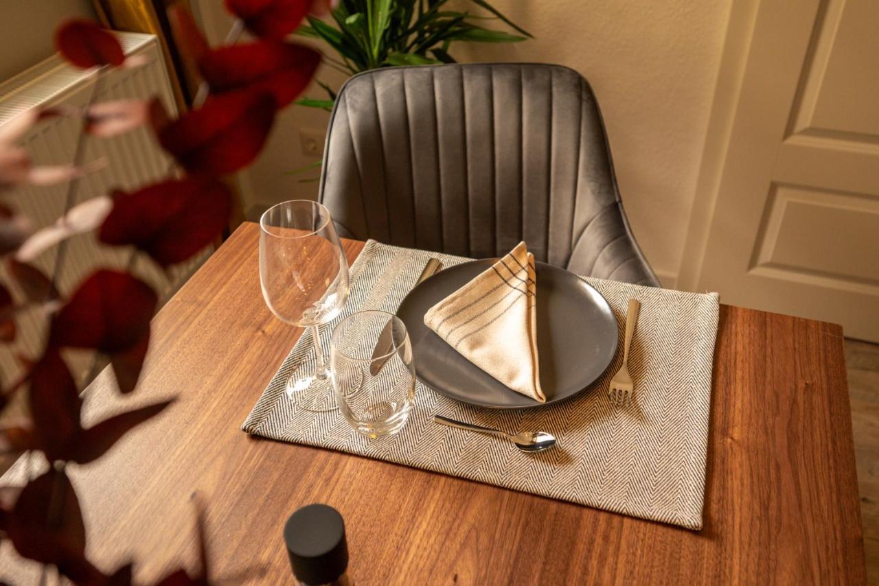 Maremar - Design Apartment - Luxus Boxspringbett - Zentral - Kueche - Arbeitsplatz - Highspeed Wlan Gera Esterno foto